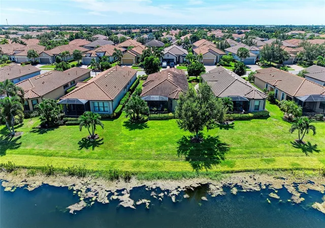Photo 2 of Single family home for sale at 13119 Prima Dr, Bradenton, FL 34211 | MLS# A4707513 | Listing updated on 2026-10-01