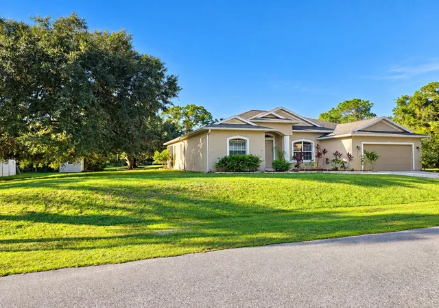 Photo 2 of Single family home for sale at 3621 Massini Ave, North Port, FL 34286 | MLS# D6148943 | Listing updated on 2026-10-01