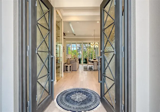 Photo 3 of Single family home for sale at 3100 Gulf Of Mexico Dr, Longboat Key, FL 34228 | MLS# A4707515 | Listing updated on 2026-10-03