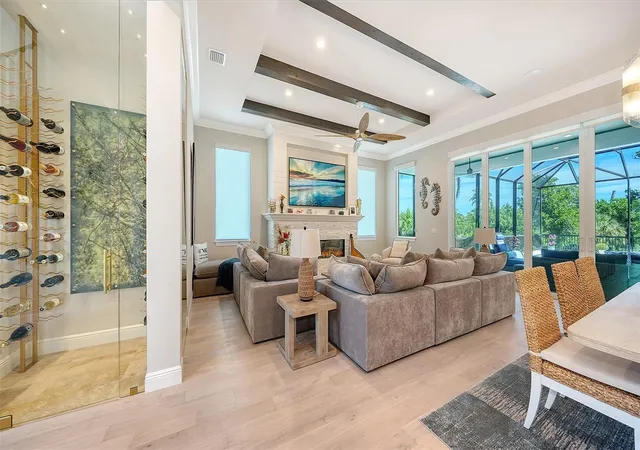 Photo 4 of Single family home for sale at 3100 Gulf Of Mexico Dr, Longboat Key, FL 34228 | MLS# A4707515 | Listing updated on 2026-10-03
