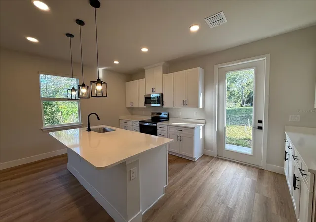 Photo 3 of Single family home for sale at 8590 Blackberry Ave, Orlando, FL 32825 | MLS# O6445060 | Listing updated on 2026-10-04