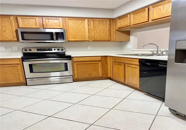 Photo 1 of Single family home for sale at 10431 Isleworth Ave, Tampa, FL 33647 | MLS# TB8552454 | Listing updated on 2026-10-03