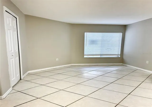 Photo 3 of Single family home for sale at 10431 Isleworth Ave, Tampa, FL 33647 | MLS# TB8552454 | Listing updated on 2026-10-03