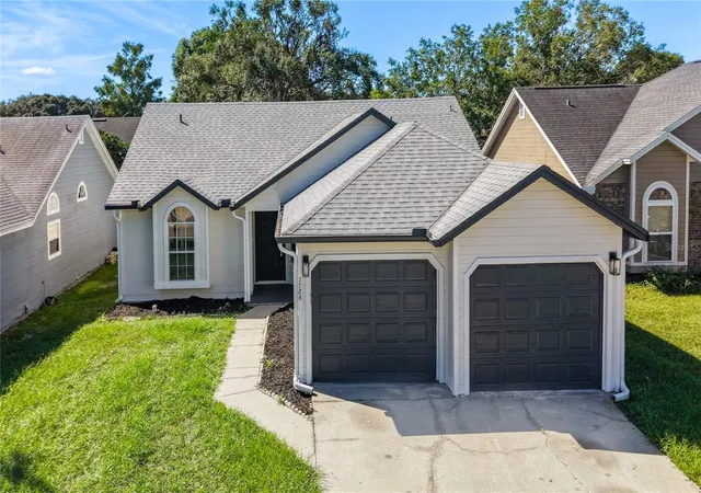 Photo 2 of Single family home for sale at 7786 Fox Knoll Pl, Winter Park, FL 32792 | MLS# O6445061 | Listing updated on 2026-10-01