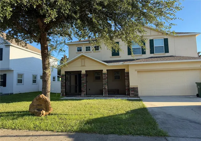 Photo 2 of Single family home for sale at 2125 Amor Way, Leesburg, FL 34748 | MLS# G5118289 | Listing updated on 2026-09-29