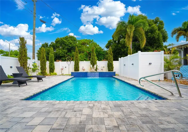 Photo 3 of Single family home for sale at 3342 40th Street N, Saint Petersburg, FL 33713 | MLS# TB8552457 | Listing updated on 2026-09-29