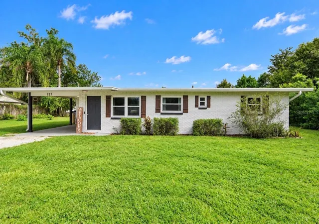 Single family home for sale at 717 W Deer Lake Dr, LUTZ, FL 33548 | MLS# TB8552458