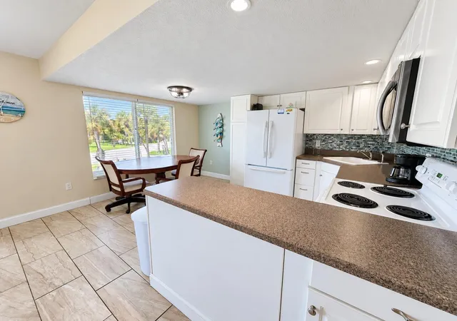 Photo 3 of Condo for sale at 5055 N Beach Rd #216, Englewood, FL 34223 | MLS# C7531252 | Listing updated on 2026-09-26