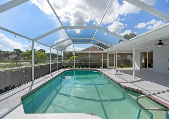 Photo 2 of Single family home for sale at 5628 Cynthia Ln, Sarasota, FL 34235 | MLS# A4707520 | Listing updated on 2026-10-05