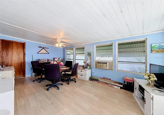 Photo 3 of Manufactured home for sale at 10118 N Lake Dr #30, Largo, FL 33773 | MLS# TB8552473 | Listing updated on 2026-10-04