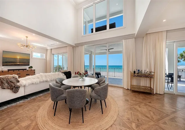 Photo 4 of Single family home for sale at 6529 Gulfside Rd, Longboat Key, FL 34228 | MLS# A4707521 | Listing updated on 2026-10-08