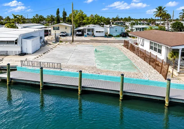 Photo 1 of Land for sale at 6905 W Bayou Ln, Bradenton, FL 34207 | MLS# A4707523 | Listing updated on 2026-09-27