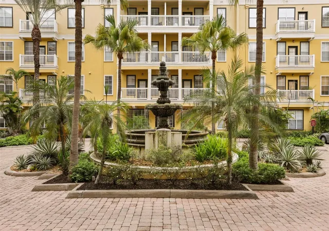 Condo for sale at 860 N Orange Ave #323, ORLANDO, FL 32801 | MLS# O6445073