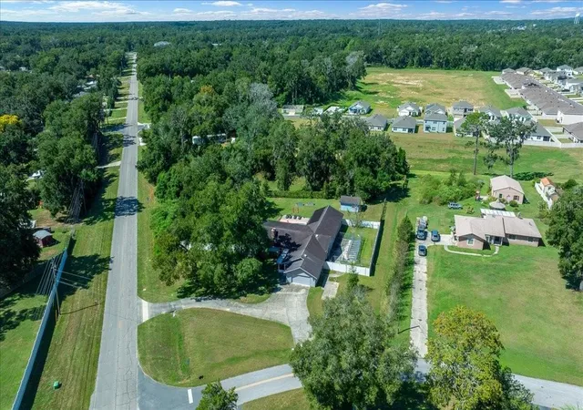 Photo 4 of Single family home for sale at 11470 SE 73rd Court, Belleview, FL 34420 | MLS# OM732931 | Listing updated on 2026-10-07