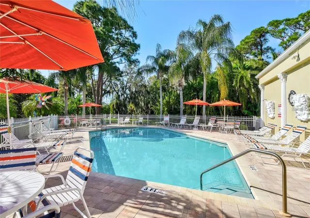 Photo 2 of Townhouse for sale at 11193 Kapok Grand Cir, Saint Petersburg, FL 33708 | MLS# TB8552477 | Listing updated on 2026-10-10