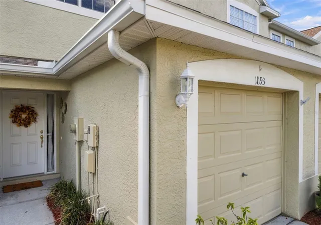 Photo 4 of Townhouse for sale at 11193 Kapok Grand Cir, Saint Petersburg, FL 33708 | MLS# TB8552477 | Listing updated on 2026-10-10