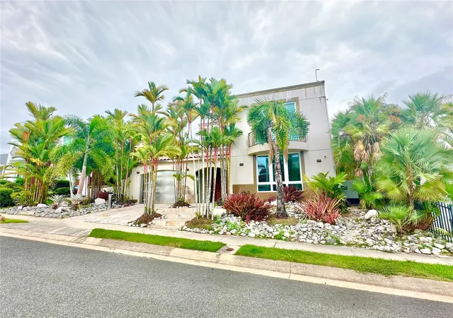 Photo 1 of Single family home for sale at 77 Almendro, Guaynabo, PR 00971 | MLS# PR9124490 | Listing updated on 2026-09-27