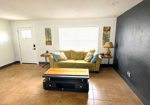 Photo 3 of Single family home for sale at 3176 Stratford Dr, Largo, FL 33771 | MLS# TB8552482 | Listing updated on 2026-09-28