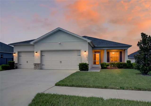 Photo 2 of Single family home for sale at 1439 Melrose St, Lake Alfred, FL 33850 | MLS# G5118302 | Listing updated on 2026-10-06