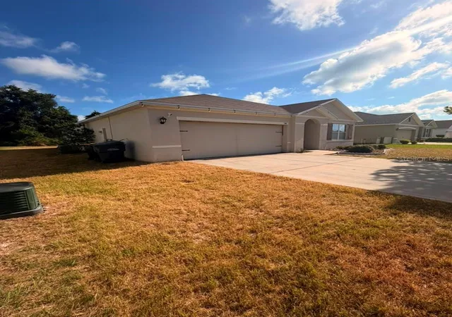 Photo 3 of Single family home for sale at 948 Summer Glen Dr, Winter Haven, FL 33880 | MLS# S5158362 | Listing updated on 2026-10-02