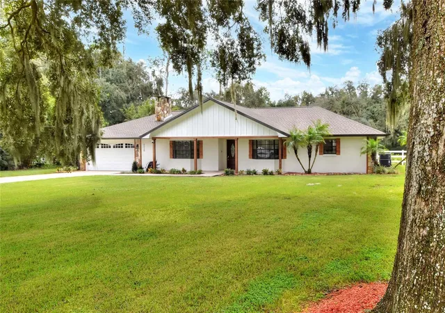 Photo 2 of Single family home for sale at 5028 Musket Dr, Lakeland, FL 33810 | MLS# L4965374 | Listing updated on 2026-09-28