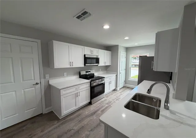 Photo 3 of Single family home for sale at 745 North 3rd St, Eagle Lake, FL 33839 | MLS# P4940006 | Listing updated on 2026-09-27