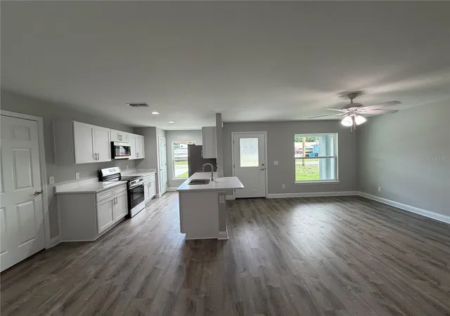 Photo 3 of Single family home for sale at 745 North 3rd St, Eagle Lake, FL 33839 | MLS# P4940006 | Listing updated on 2026-09-27