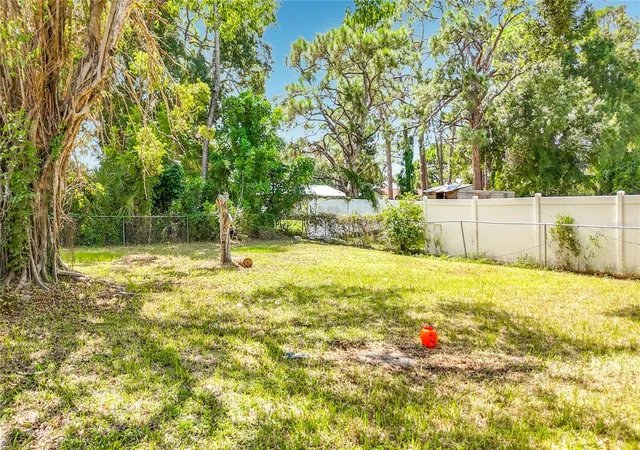 Photo 3 of House for sale at 804 66th Avenue W, Bradenton, FL 34207 | MLS# N6145938 | Listing updated on 2026-09-30