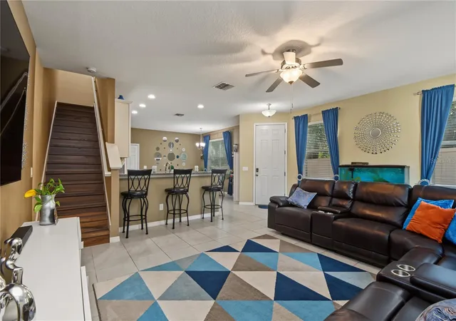 Photo 2 of Townhouse for sale at 1114 Capitol St, Apopka, FL 32703 | MLS# O6445077 | Listing updated on 2026-10-27