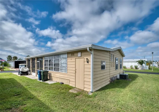 Photo 4 of Manufactured home for sale at 273 Captains Ct, North Port, FL 34287 | MLS# N6145939 | Listing updated on 2026-09-28