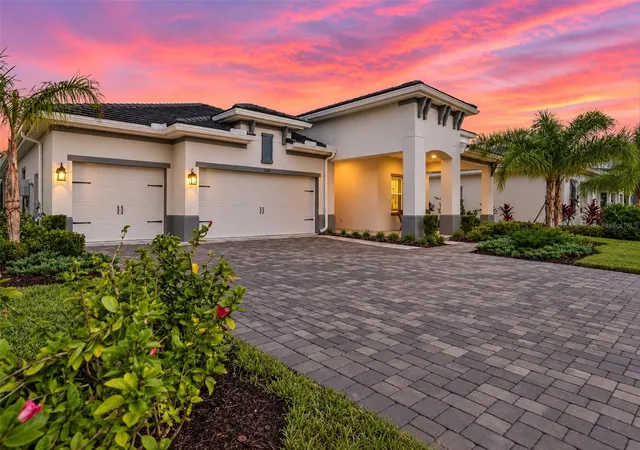 Photo 2 of Single family home for sale at 11564 Gleaming Ter, Venice, FL 34293 | MLS# N6145940 | Listing updated on 2026-10-05