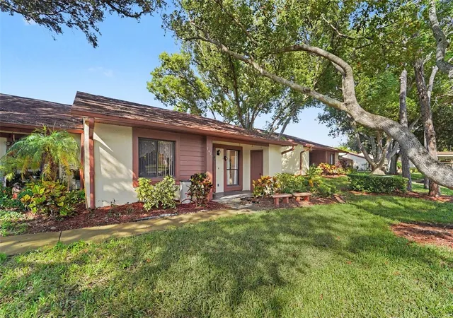 Photo 3 of Sale Pending at 7425 Greystone Dr, Hudson, FL 34667 | MLS# TB8552505 | Listing updated on 2026-10-06