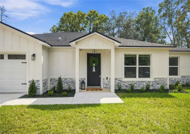 Photo 2 of Single family home for sale at 26 Elm Loop, Ocala, FL 34472 | MLS# OM732938 | Listing updated on 2026-10-07