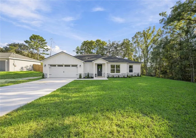 Photo 3 of Single family home for sale at 26 Elm Loop, Ocala, FL 34472 | MLS# OM732938 | Listing updated on 2026-10-07