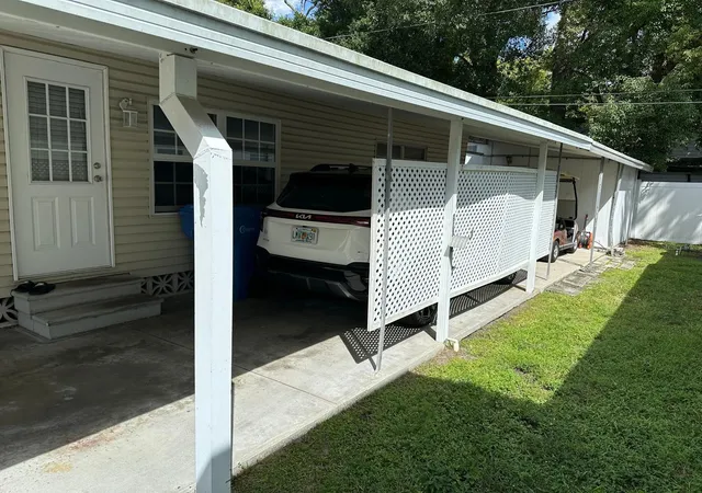 Photo 4 of Manufactured home for sale at 5881 29th Way N #6, Saint Petersburg, FL 33714 | MLS# TB8552517 | Listing updated on 2026-10-01