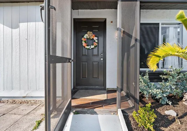Photo 3 of Single family home for sale at 5520 Kenwood Dr, North Port, FL 34287 | MLS# C7531256 | Listing updated on 2026-09-27