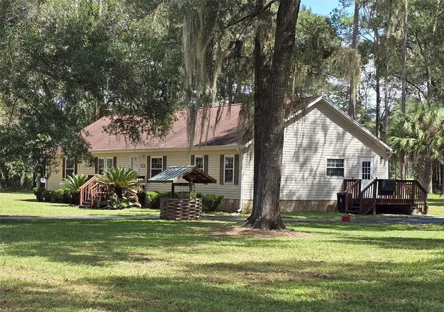Photo 1 of Manufactured home for sale at 15035 SW 110 Avenue, Dunnellon, FL 34432 | MLS# OM732941 | Listing updated on 2026-10-07