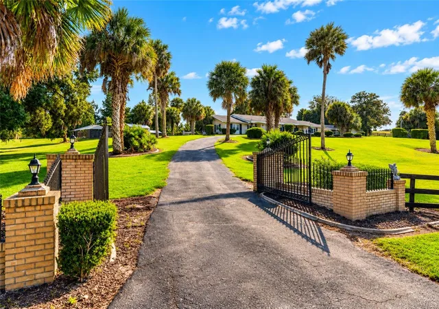 Photo 3 of Single family home for sale at 6994 NW Highway 320, Micanopy, FL 32667 | MLS# OM732943 | Listing updated on 2026-10-08