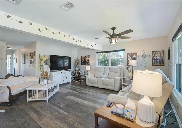Photo 3 of Single family home for sale at 3103 Browning St, Sarasota, FL 34237 | MLS# A4707533 | Listing updated on 2026-10-25