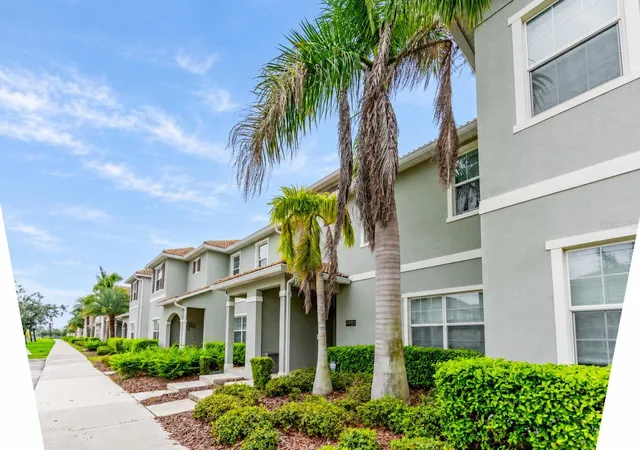 Photo 2 of Townhouse for sale at 4985 Windermere Ave, Kissimmee, FL 34746 | MLS# S5158366 | Listing updated on 2026-10-05