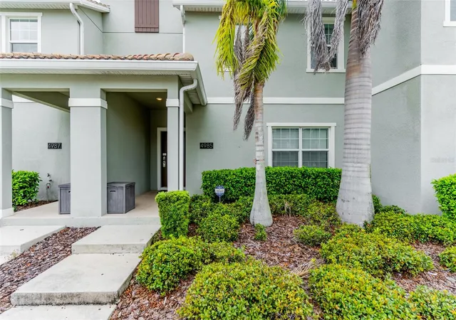 Photo 3 of Townhouse for sale at 4985 Windermere Ave, Kissimmee, FL 34746 | MLS# S5158366 | Listing updated on 2026-10-05