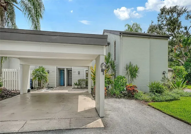 Photo 1 of Condo for sale at 4319 Woodmans Chart #130, Sarasota, FL 34235 | MLS# A4707536 | Listing updated on 2026-09-29