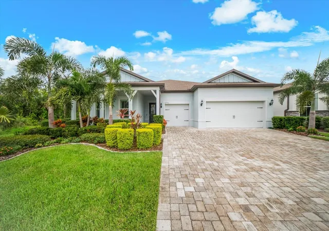 Single family home for sale at 10716 Saratoga Pl, PARRISH, FL 34219 | MLS# A4707538