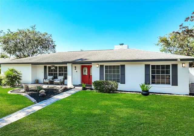 Photo 3 of Single family home for sale at 161 White Oak Cir, Maitland, FL 32751 | MLS# O6445112 | Listing updated on 2026-10-06