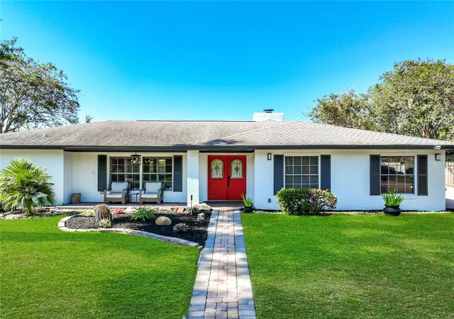 Photo 4 of Single family home for sale at 161 White Oak Cir, Maitland, FL 32751 | MLS# O6445112 | Listing updated on 2026-10-06