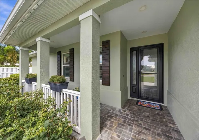 Photo 1 of Sale Pending at 432 W Gate Dr, Venice, FL 34285 | MLS# A4707539 | Listing updated on 2026-10-10