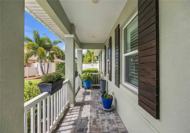 Photo 2 of Sale Pending at 432 W Gate Dr, Venice, FL 34285 | MLS# A4707539 | Listing updated on 2026-10-10