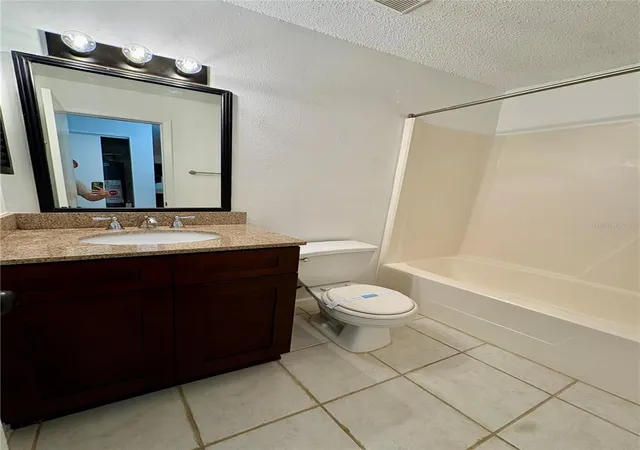 Photo 4 of Condo for sale at 231 Red Maple Pl #N/A, Brandon, FL 33510 | MLS# TB8552532 | Listing updated on 2026-10-14
