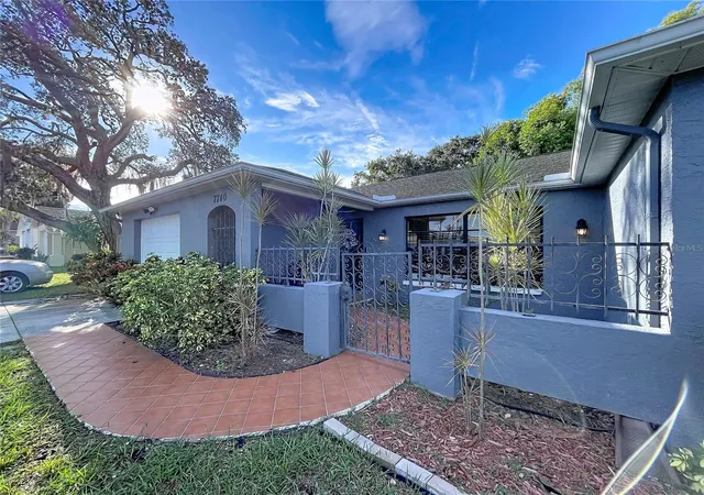 Photo 3 of Single family home for sale at 7740 Turnbridge Dr, Port Richey, FL 34668 | MLS# W7889864 | Listing updated on 2026-10-03