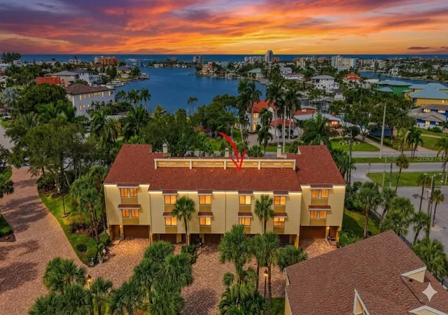 Townhouse for sale at 406 Sandy Hook Rd, TREASURE ISLAND, FL 33706 | MLS# TB8552537